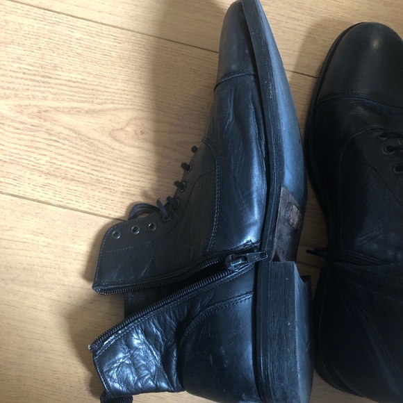 Hugo Manuel Leather Boots - Picture 3 of 3